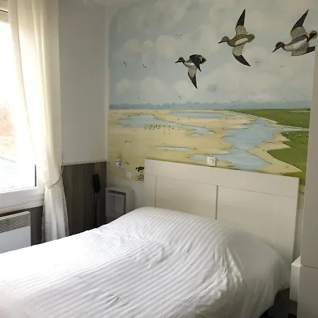 Hotel Logis Le Neptune 2*