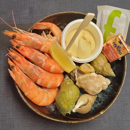 Logis - Le Neptune & Restaurant 2*