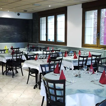 Logis - Le Neptune & Restaurant カイユー・シュル・メール