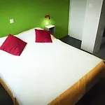 Hotel Logis - Le Neptune & Restaurant 2*