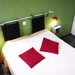 Logis - Le Neptune & Restaurant 2*