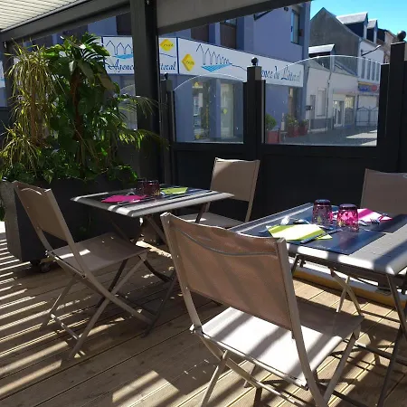 Hotel Logis - Le Neptune & Restaurant Cayeux-sur-Mer
