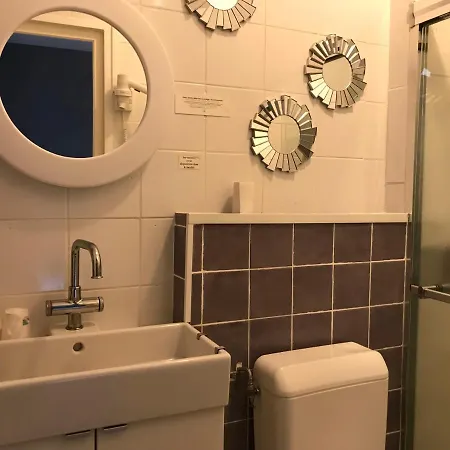 Logis - Le Neptune & Restaurant Отель 2*