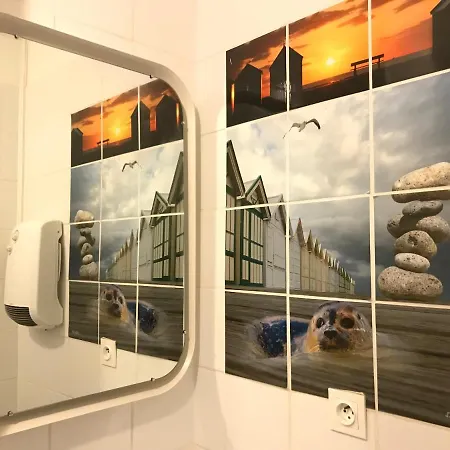 Logis - Le Neptune & Restaurant Отель