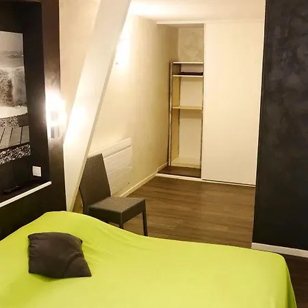 Logis - Le Neptune & Restaurant מלון 2*