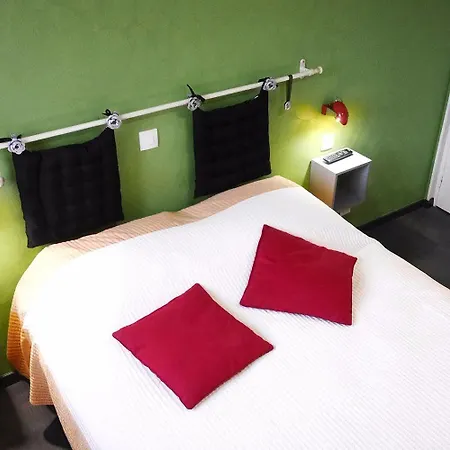 Logis - Le Neptune & Restaurant 2*