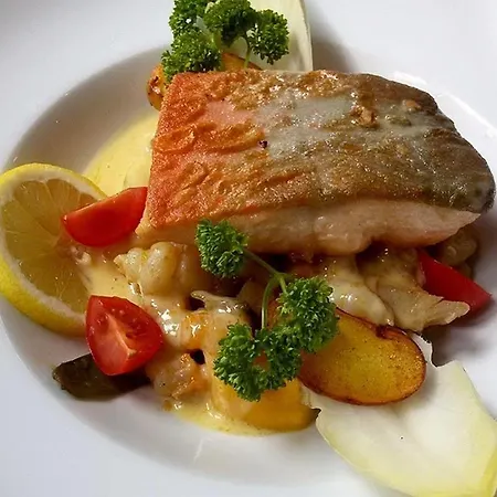 Logis - Le Neptune & Restaurant מלון 2*