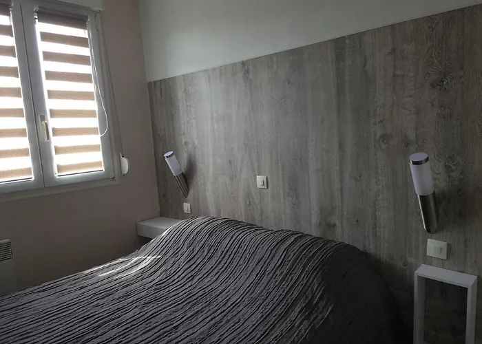 Hotel Logis - Le Neptune & Restaurant