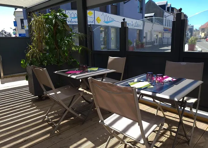 Hotel Logis - Le Neptune & Restaurant Cayeux-sur-Mer