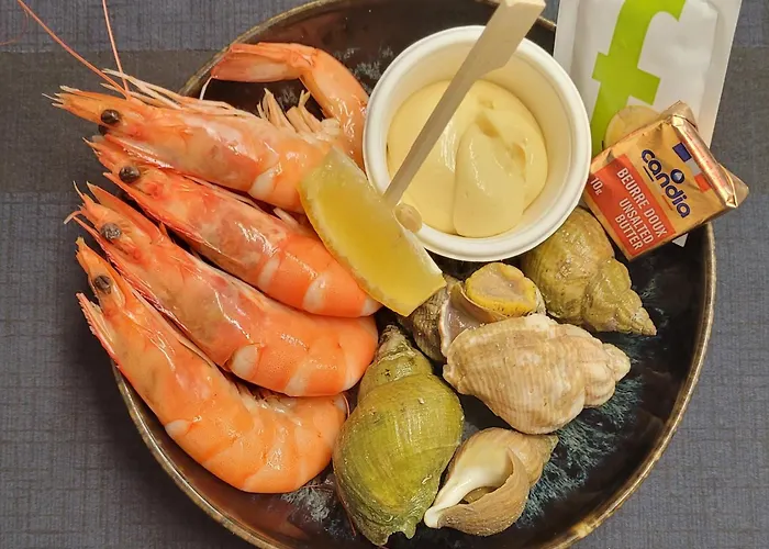 Logis - Le Neptune & Restaurant 2*