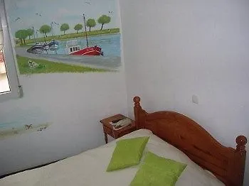 Hotel Logis - Le Neptune & Restaurant 2*