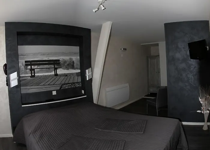 Hotel Logis - Le Neptune & Restaurant